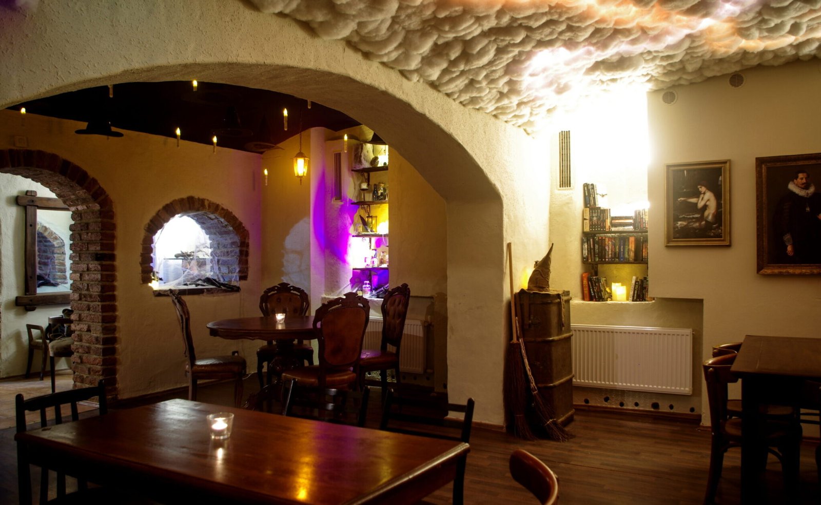 Magicka Bar Magical bar in Prague | Magická sova