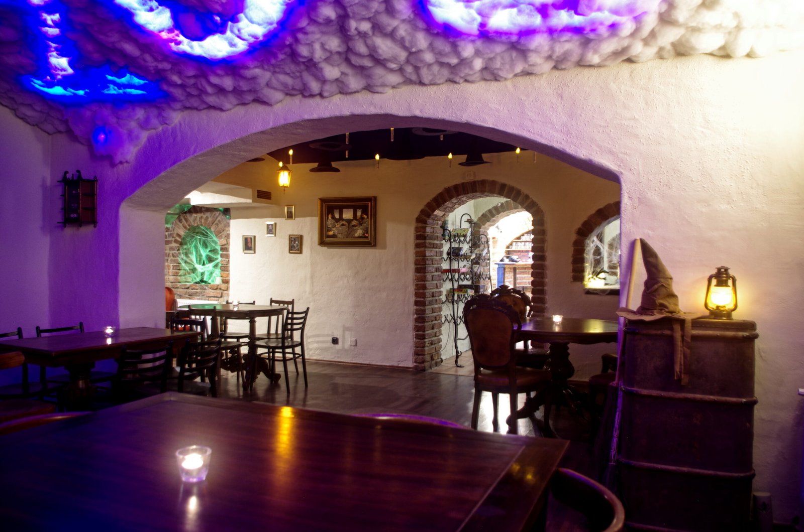 Magicka Bar Kouzelný bar v Praze na Vinohradech | Magická sova